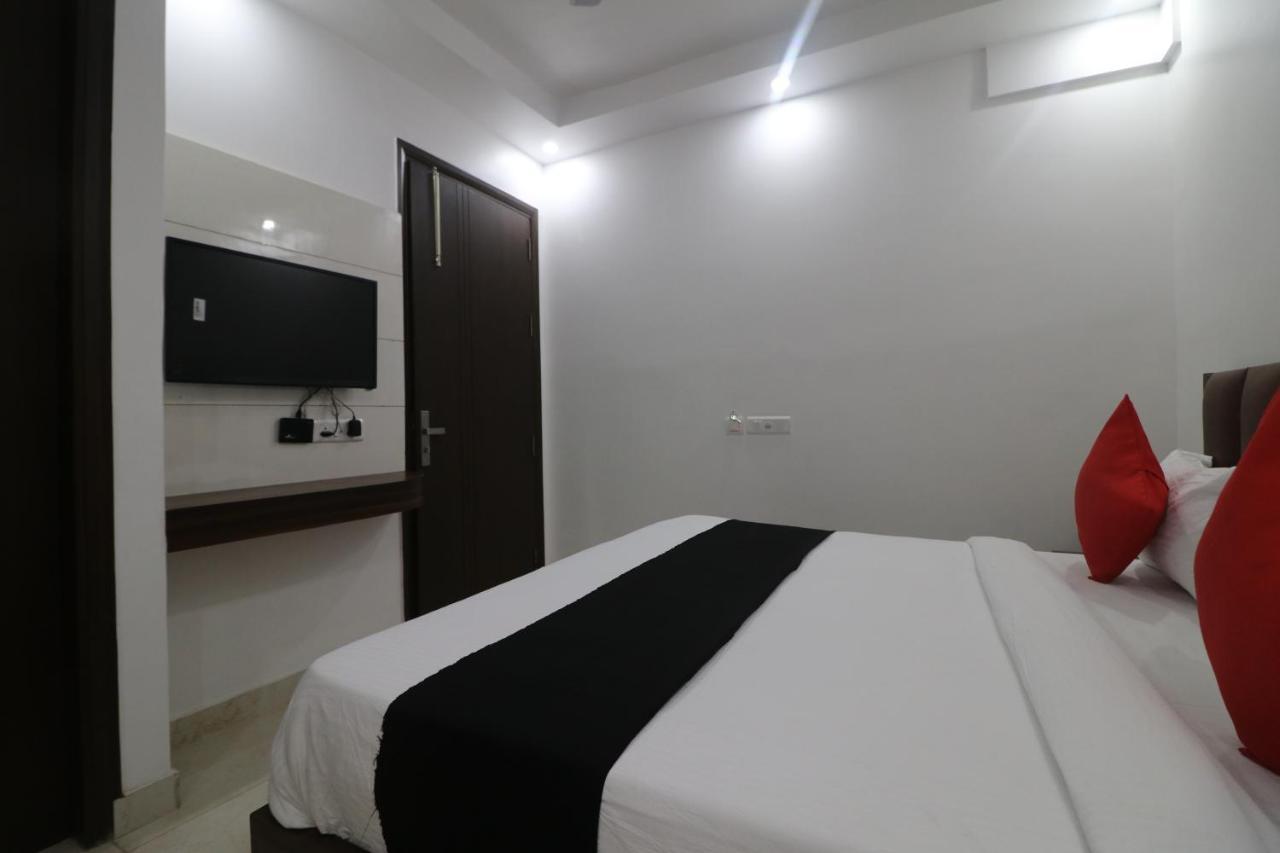 Hotel King Plaza Νέο Δελχί Εξωτερικό φωτογραφία