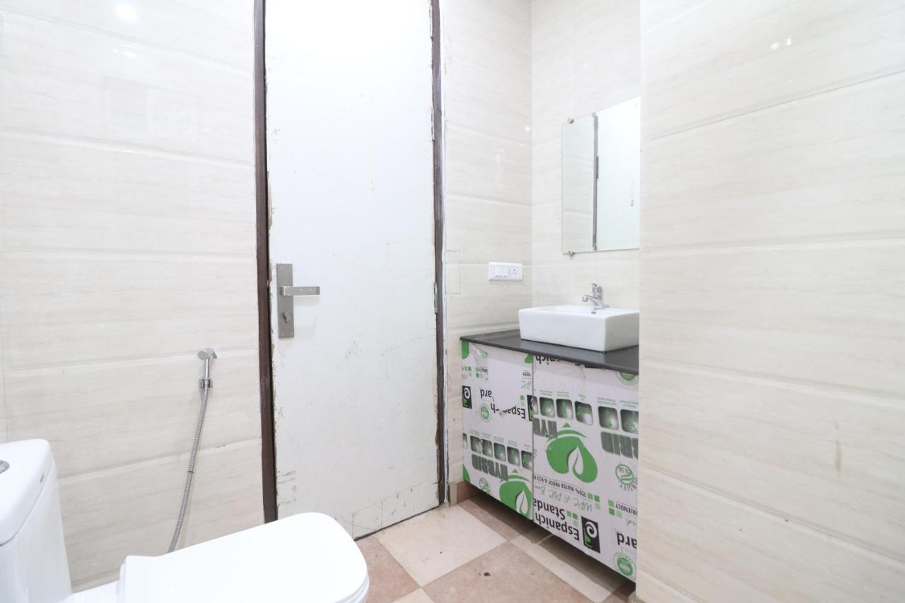 Hotel King Plaza Νέο Δελχί Εξωτερικό φωτογραφία