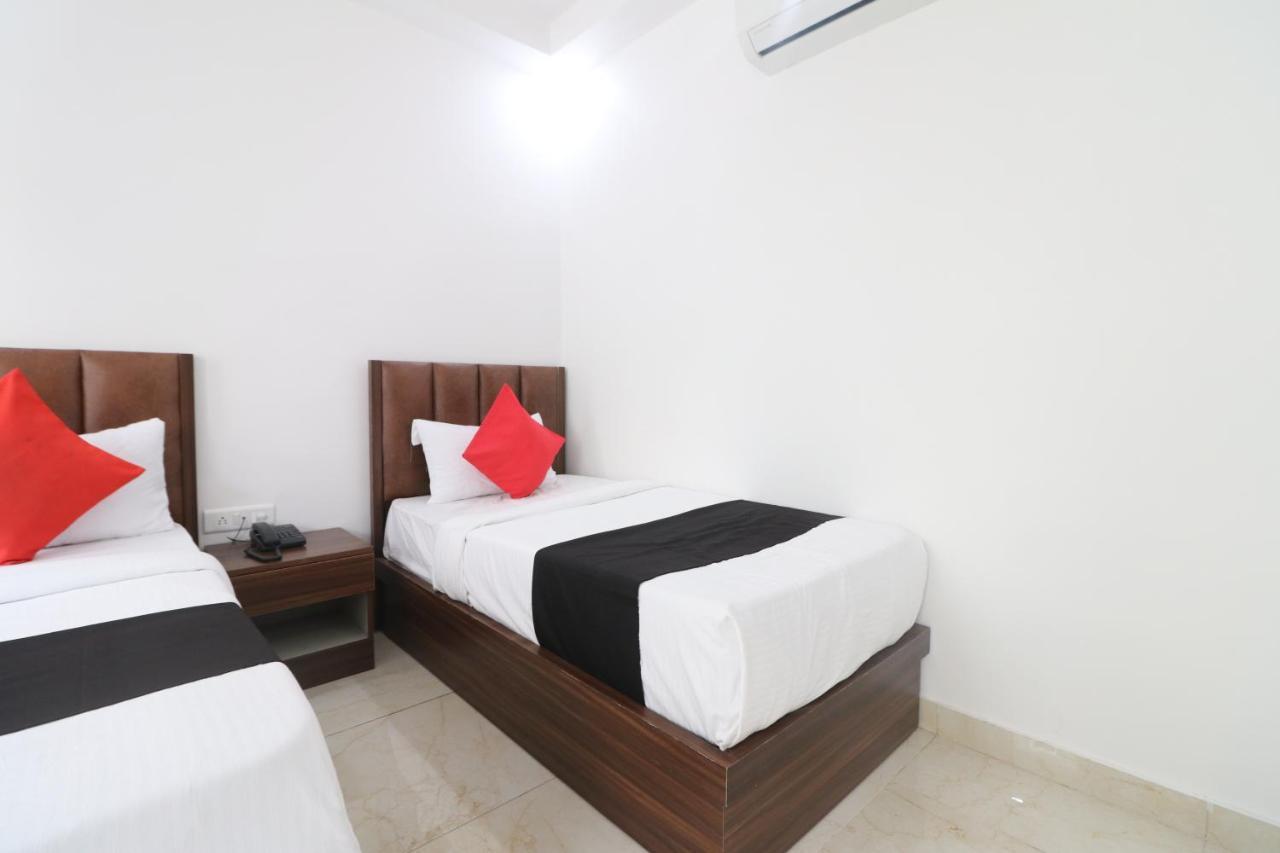 Hotel King Plaza Νέο Δελχί Εξωτερικό φωτογραφία