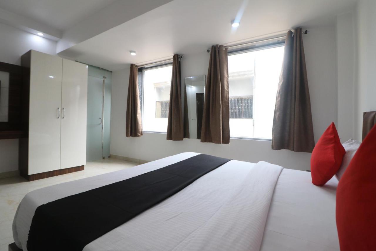 Hotel King Plaza Νέο Δελχί Εξωτερικό φωτογραφία